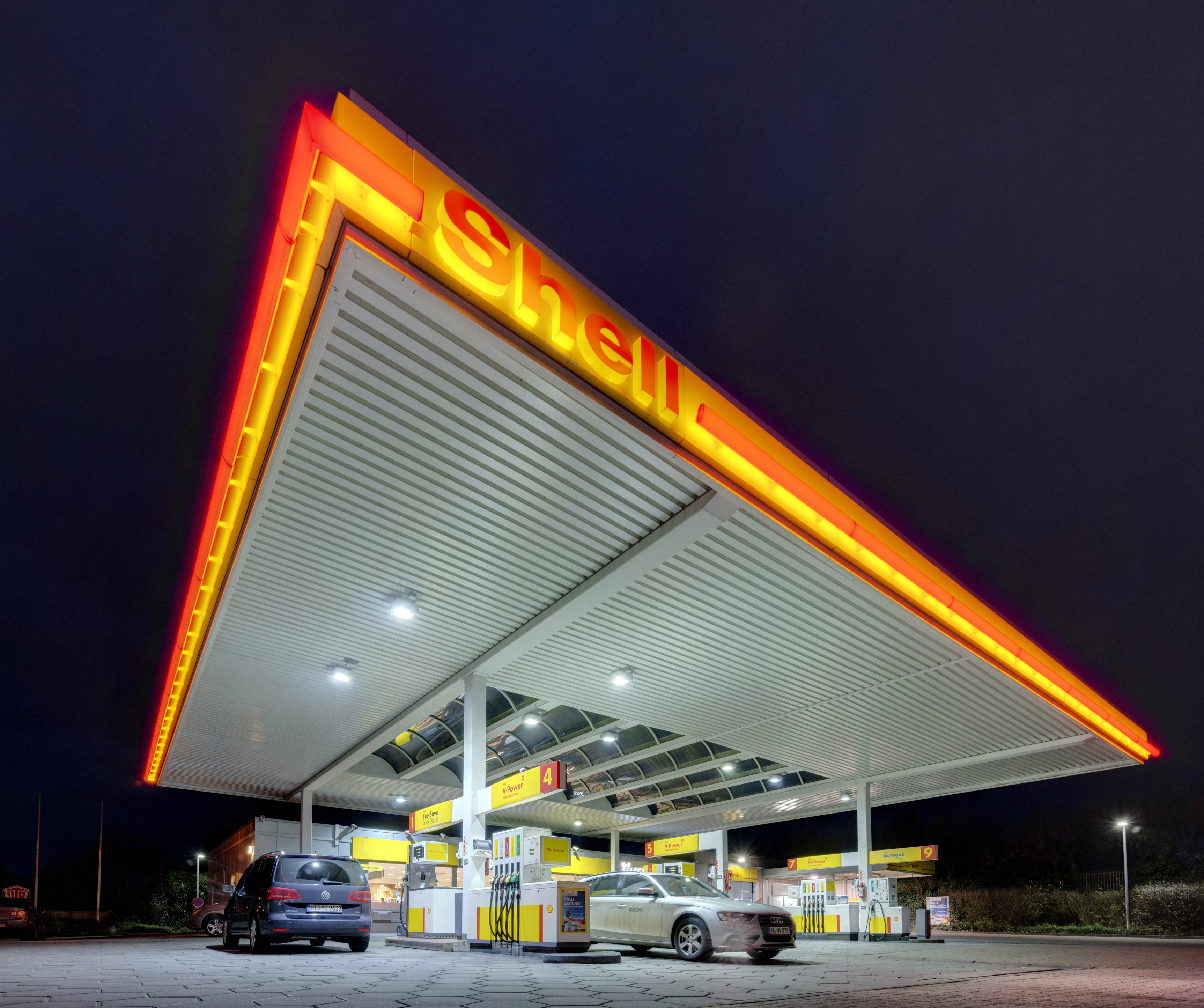Branding and Visibility: How Canopy Design Impacts Fuel Station Recognition